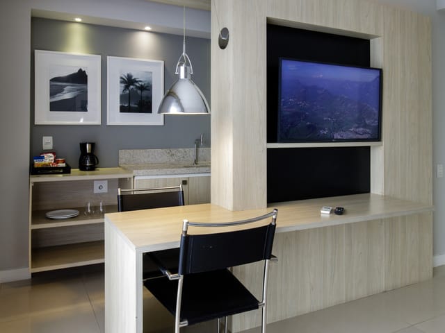 Flat com 58m² 2 quartos e 2 banheiros, à venda, no bairro Barra da Tijuca em Rio de Janeiro