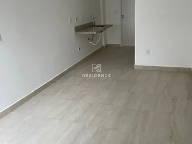 Flat 1 quarto e 1 banheiro, à venda, no bairro Jardim Amália em Volta Redonda