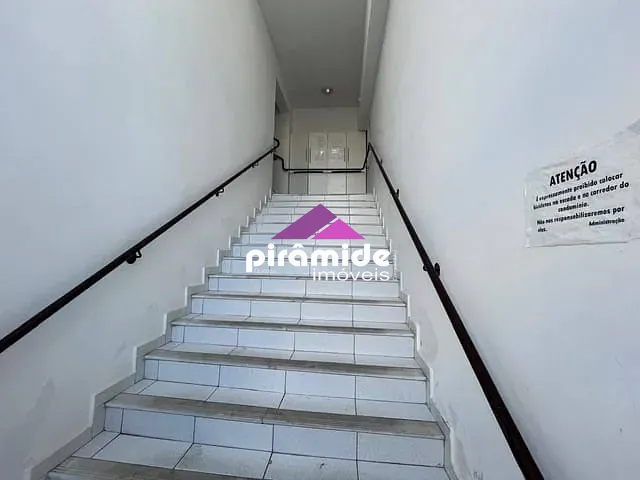 Apartamento 1 quarto e 1 banheiro, à venda, no bairro Centro em Caraguatatuba