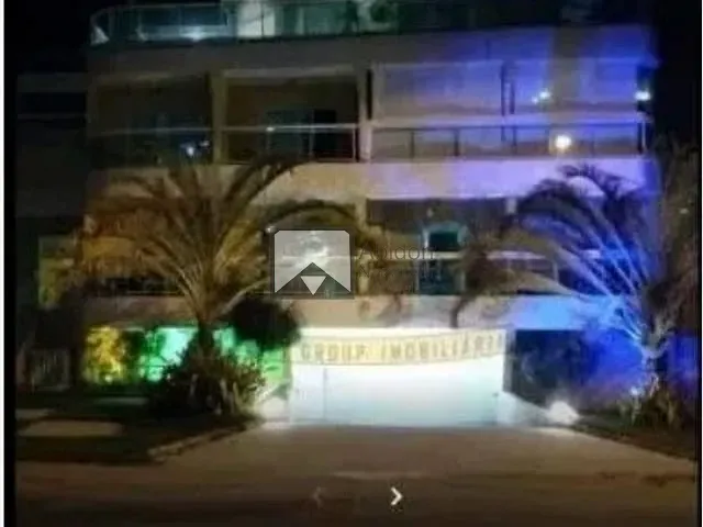Flat com 95m² 2 quartos e 1 banheiro, à venda, no bairro Camboinhas em Niterói