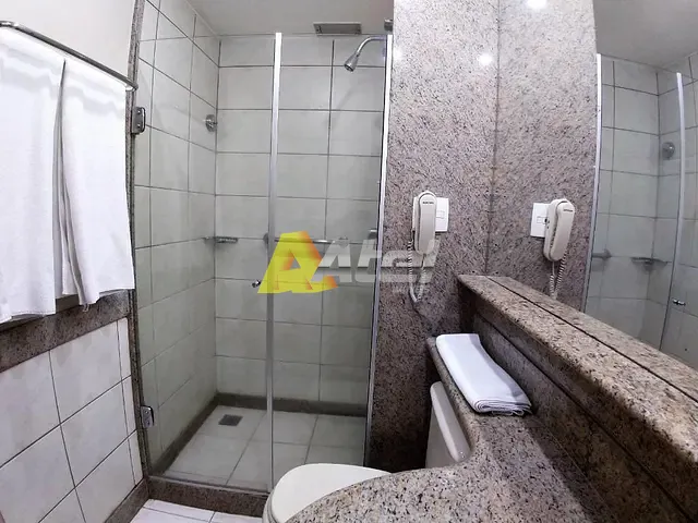 Flat com 65m² 2 quartos e 2 banheiros, à venda ou para alugar, no bairro Barra da Tijuca em Rio de Janeiro