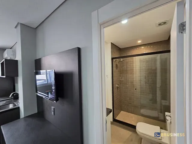 Flat 1 quarto e 1 banheiro, à venda, no bairro Centro Histórico em Porto Alegre