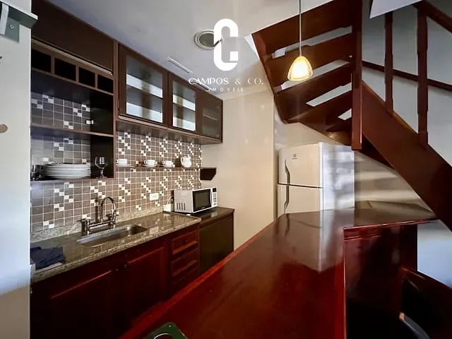 Apartamento 1 quarto e 1 banheiro, à venda, no bairro Alto do Capivari em Campos do Jordão
