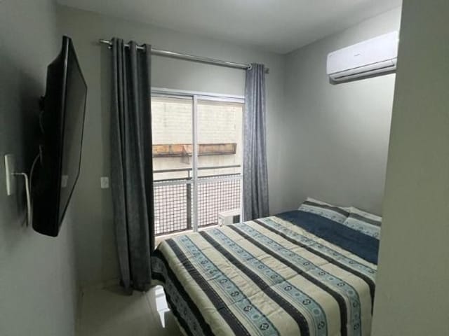 Flat com 27m² 1 quarto e 1 banheiro, à venda, no bairro Granja Viana em Cotia