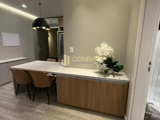 Flat 1 quarto e 1 banheiro, à venda, no bairro Meia Praia em Itapema