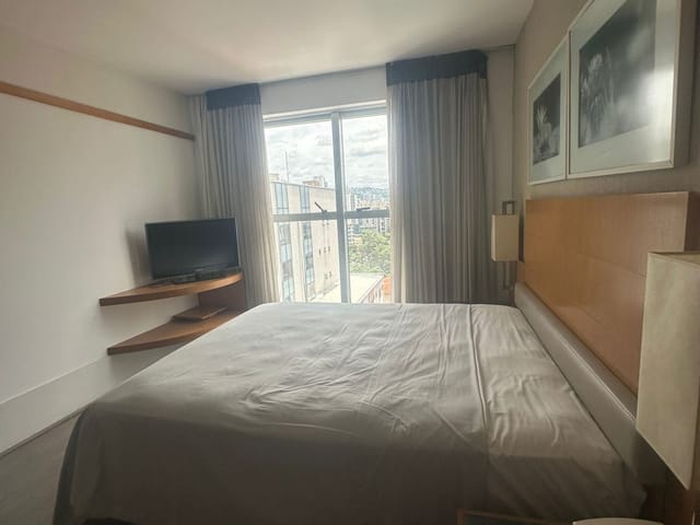 Flat 1 quarto e 1 banheiro, à venda, no bairro Lourdes em Belo Horizonte