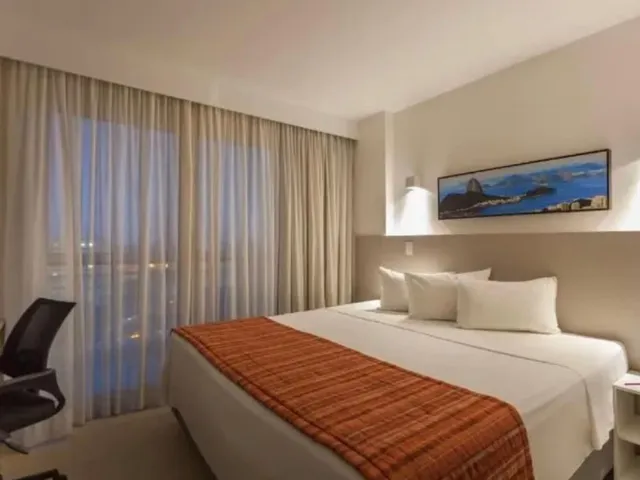 Flat com 28m² 1 quarto e 1 banheiro, à venda ou para alugar, no bairro Imbetiba em Macaé