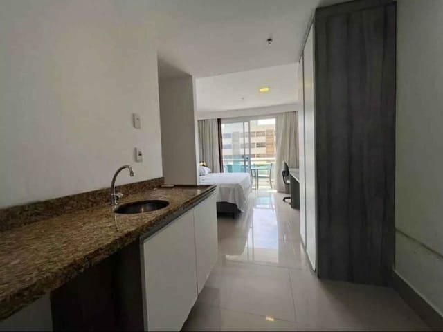 Flat com 29m² 1 quarto e 1 banheiro, à venda, no bairro Imbetiba em Macaé