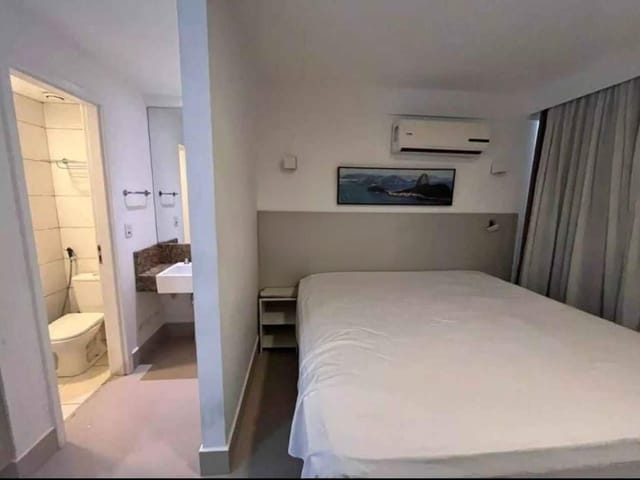 Flat com 29m² 1 quarto e 1 banheiro, à venda, no bairro Imbetiba em Macaé