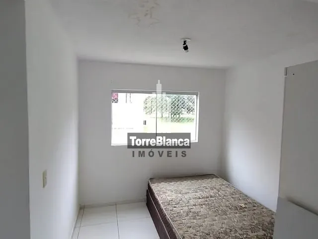 Flat com 34m² 1 quarto e 1 banheiro, à venda, no bairro Uvaranas em Ponta Grossa
