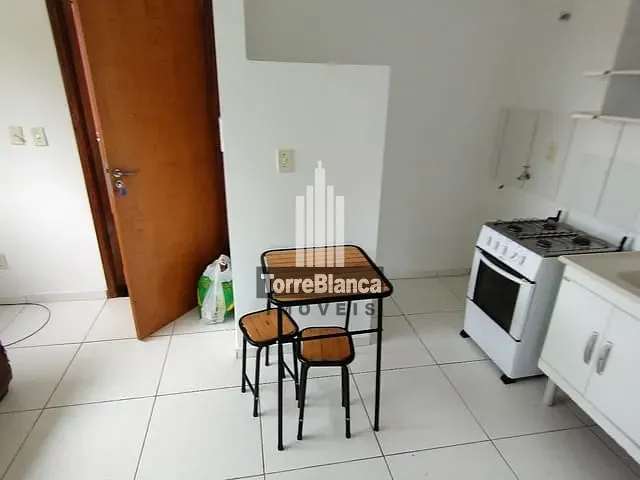 Flat com 34m² 1 quarto e 1 banheiro, à venda, no bairro Uvaranas em Ponta Grossa