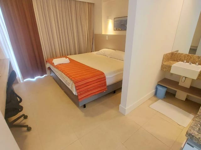 Flat 1 quarto e 1 banheiro, à venda, no bairro Imbetiba em Macaé