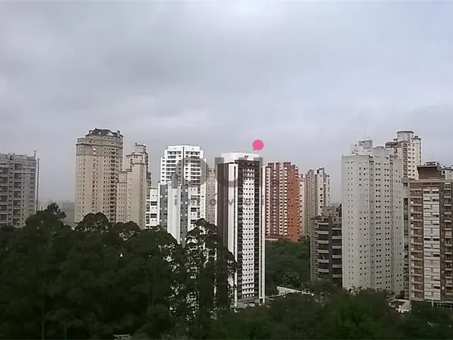 Flat 1 quarto e 1 banheiro, à venda, no bairro Paraíso do Morumbi em São Paulo