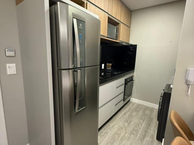 Flat com 40m² 1 quarto e 1 banheiro, à venda, no bairro Meia Praia em Itapema