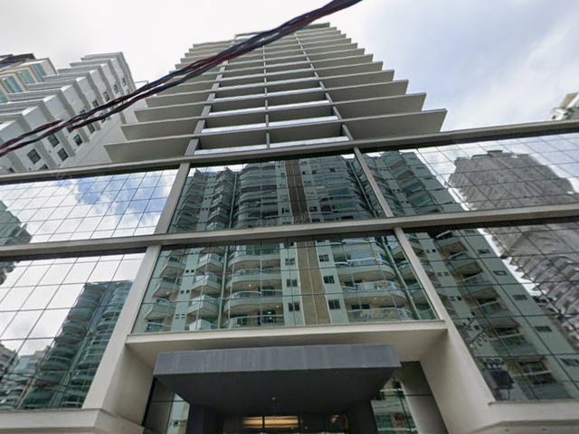 Flat 1 quarto e 1 banheiro, à venda, no bairro Meia Praia em Itapema