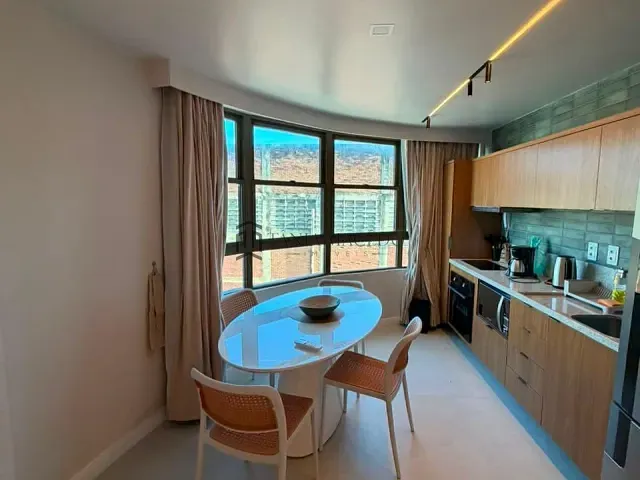 Flat 2 quartos e 2 banheiros, à venda ou para alugar, no bairro Recife em Recife