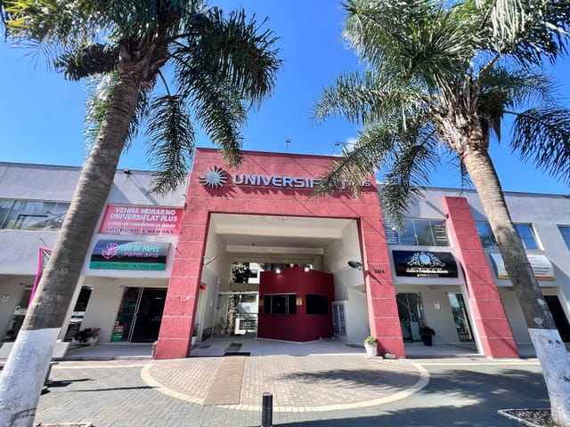 Locação - Flat Mobiliado, 1 quarto, 1 vaga, Universiflat Plus, Próximo ao Campus UEPG, Uvaranas.