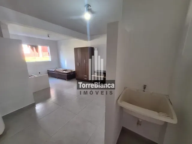 Flat 1 quarto e 1 banheiro, para alugar, no bairro Uvaranas em Ponta Grossa