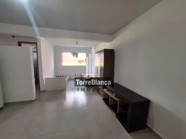 Flat 1 quarto e 1 banheiro, para alugar, no bairro Uvaranas em Ponta Grossa
