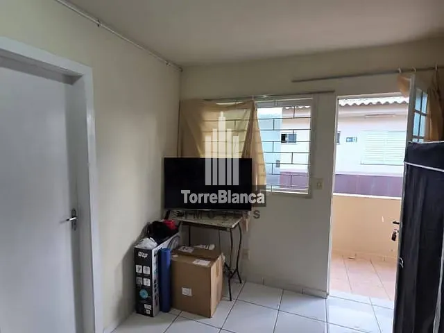 Flat com 19m² 1 quarto e 1 banheiro, à venda, no bairro Uvaranas em Ponta Grossa