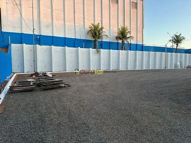 Galpão / Barracão com 6000m², para alugar, no bairro Distrito Industrial Domingos Biancardi em Bauru