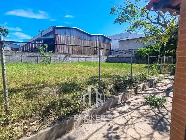 Galpão / Barracão com 4000m², à venda ou para alugar, no bairro Civit II em Serra