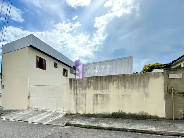 Galpão com 420m², à venda, no bairro Centro em São Gonçalo