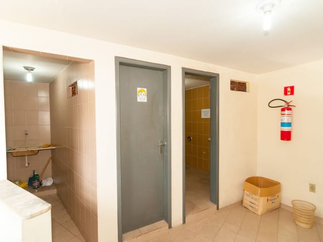 Galpão / Barracão com 1000m², à venda, no bairro Ilha de Santa Maria em Vitória