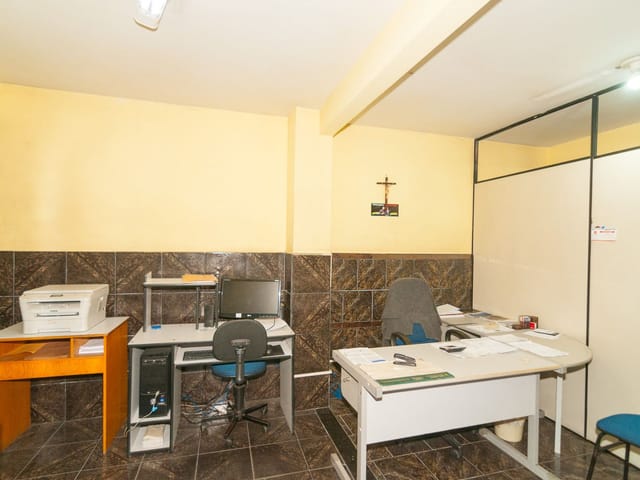 Galpão / Barracão com 1000m², à venda, no bairro Ilha de Santa Maria em Vitória