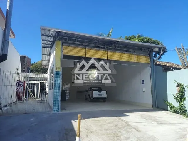 Galpão / Barracão com 84m², para alugar, no bairro Sumaré em Caraguatatuba
