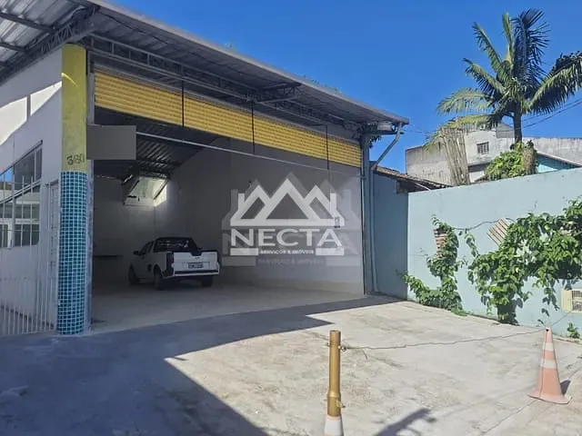 Galpão / Barracão com 84m², para alugar, no bairro Sumaré em Caraguatatuba