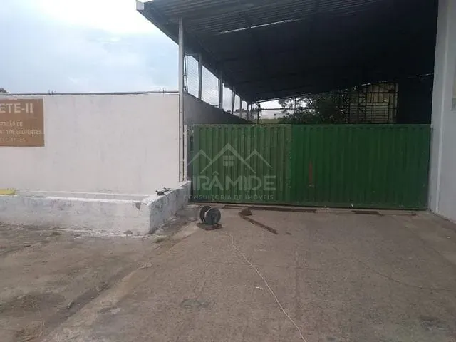 Galpão / Barracão com 1000m², à venda, no bairro Bortolan em Poços de Caldas