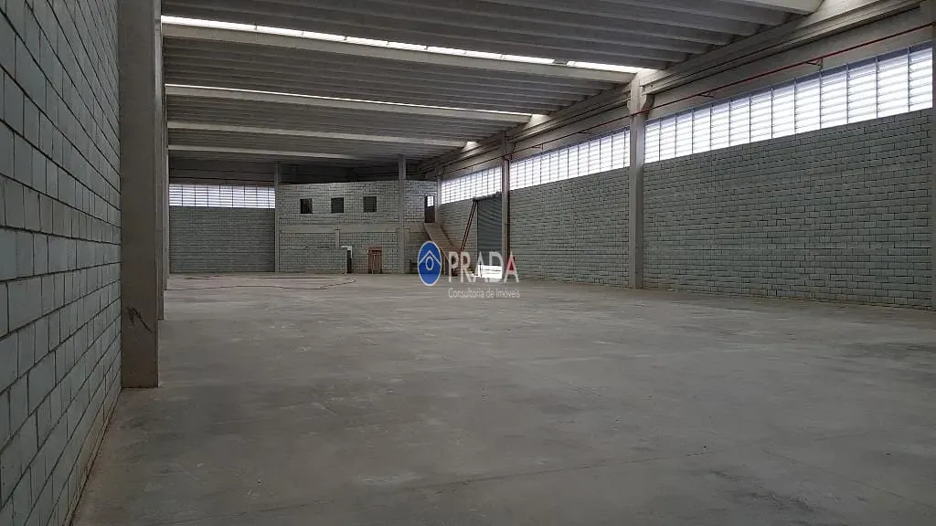 Depósito-Galpão, 2600 m² - Foto 1