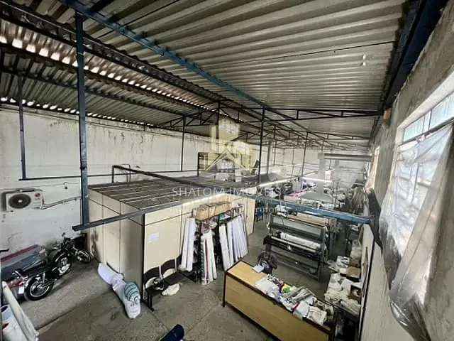 Galpão com 360m² 5 quartos e 2 banheiros, à venda, no bairro Jardim Montanhes em Belo Horizonte