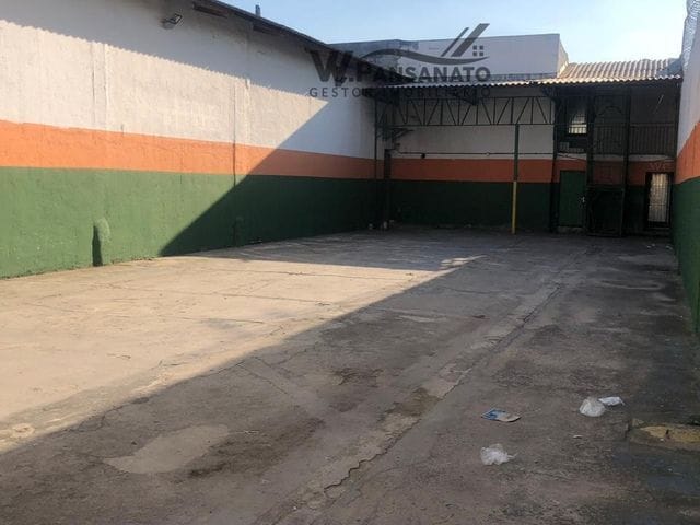 Galpão / Barracão com 1000m², para alugar, no bairro Vila Galvão em Guarulhos