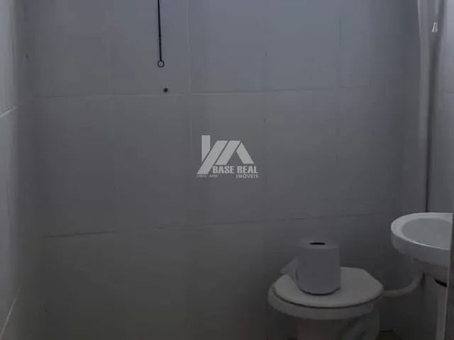 Galpão / Barracão com 225m², para alugar, no bairro Boqueirão em Guarapuava