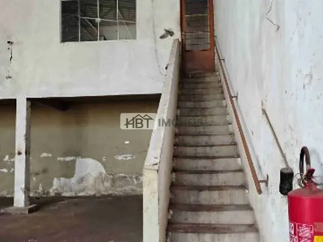 Galpão / Barracão com 252m², para alugar, no bairro Jardim Rosas do Sul em Bauru