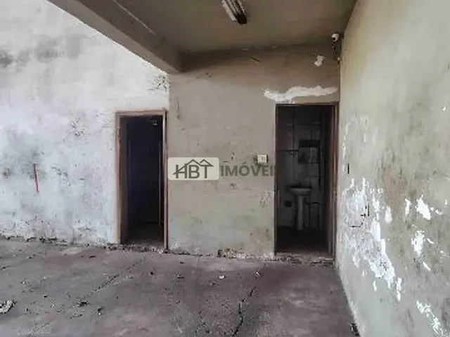 Galpão / Barracão com 252m², para alugar, no bairro Jardim Rosas do Sul em Bauru