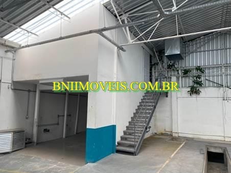 Depósito-Galpão-Armazém à venda e aluguel, 550m² - Foto 3