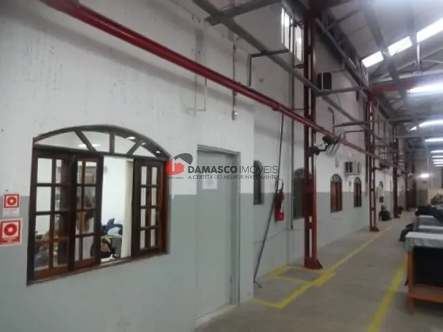 Galpão / Barracão com 1994m², à venda, no bairro Fundação em São Caetano do Sul