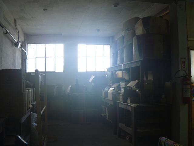 Galpão / Barracão à venda, no bairro Chácara Flora em Petrópolis