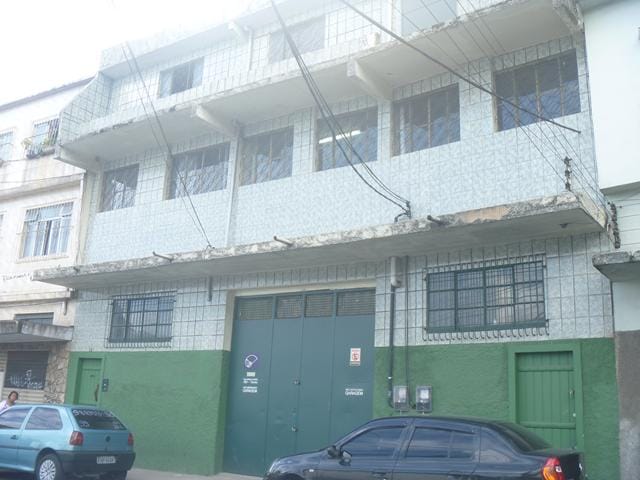 Galpão / Barracão à venda, no bairro Chácara Flora em Petrópolis