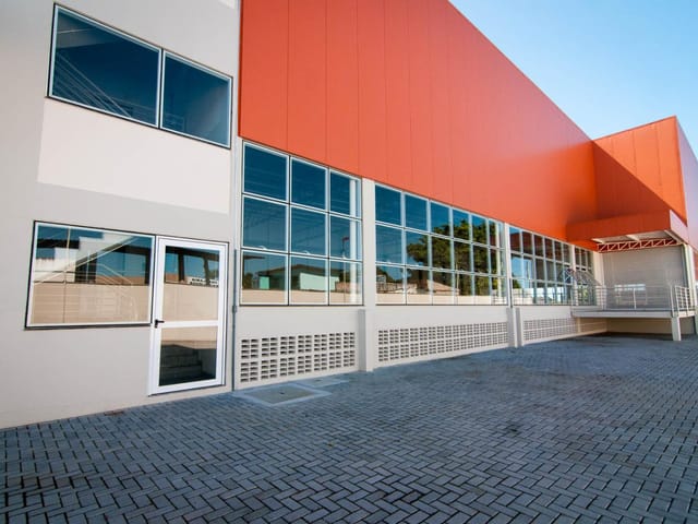 Galpão / Barracão com 13426m², à venda ou para alugar, no bairro Carapina Grande em Serra