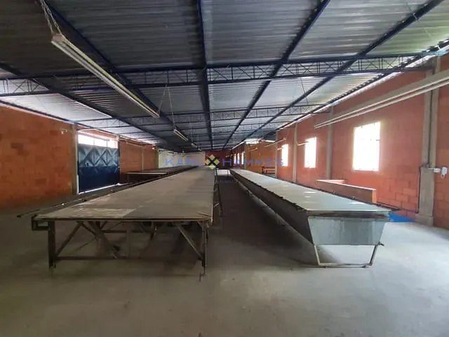 Galpão / Barracão com 900m², para alugar, no bairro Itamarati em Petrópolis
