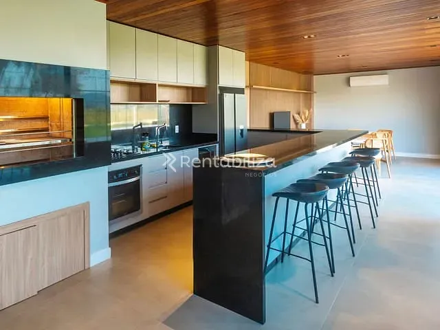 Galpão com 8175m², à venda, no bairro Volta Grande em Navegantes