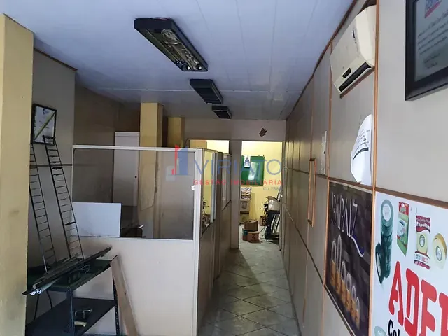 Galpão / Barracão com 1743m², à venda, no bairro Cascadura em Rio de Janeiro