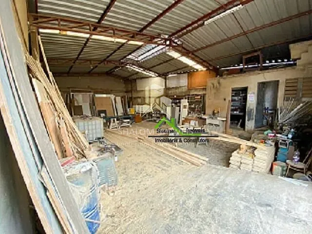Galpão com 210m², à venda, no bairro Nacional em Contagem