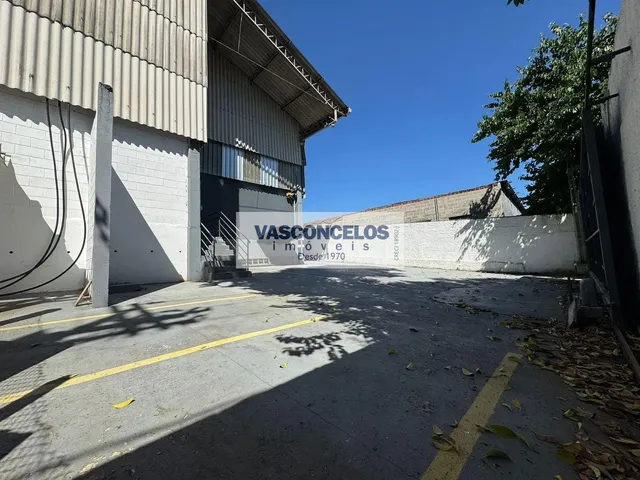 Galpão com 1000m², para alugar, no bairro Putim em São José Dos Campos