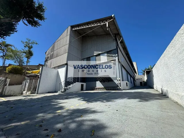 Galpão com 1000m², para alugar, no bairro Putim em São José Dos Campos