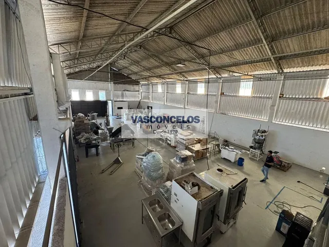 Galpão com 1000m², para alugar, no bairro Putim em São José Dos Campos